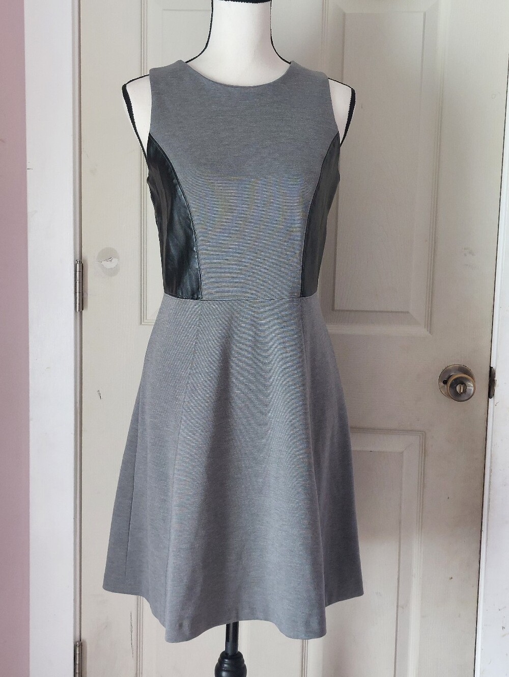 Banana Republic Faux Leather Trim Colorblock Fit & Flare Skater Dress Size 6
